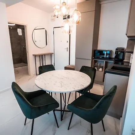 Apartment Wave 4 Mamaia Nord