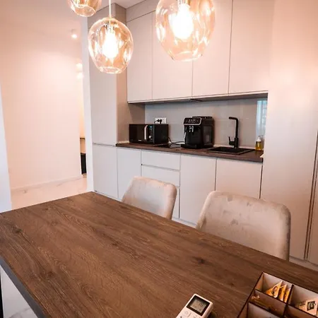 Wave 4 Mamaia Nord Apartment *