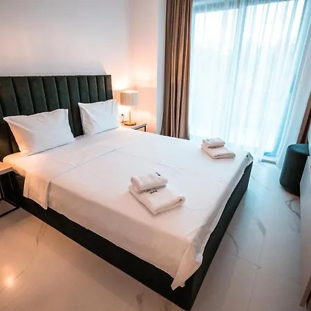 Apartment Wave 4 Mamaia Nord