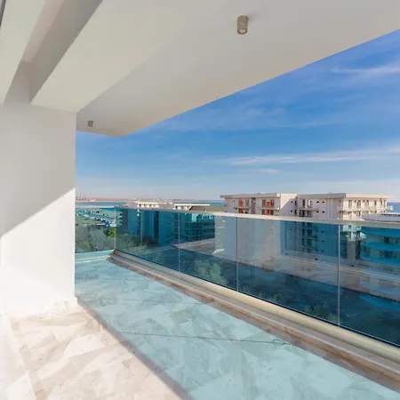 Wave 4 Mamaia Nord Apartment *