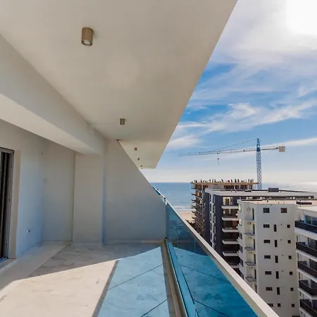 Apartment Wave 4 Mamaia Nord
